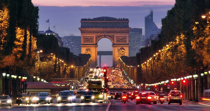 Paris ve İncileri Turu • THY ile • 3 Gece 4 Gün (2024-2025)